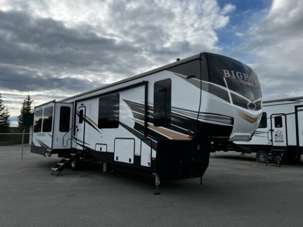 22 BIGHORN 3883MD 5TH WHEEL is available for sale