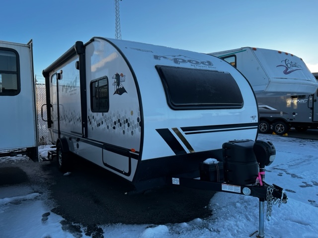 RPOD 196 Travel trailer in white and black color
