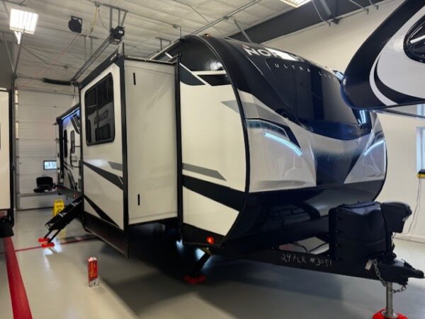 ON SALE!  23 NORTH TRAIL 29FLR TRAVEL TRAILER       MSRP  $78,427          SALE PRICE  $54,995  (+ DMV & DOC FEES)