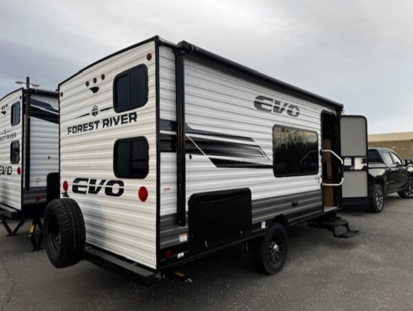 25 EVO 179DB TRAVEL TRAILER