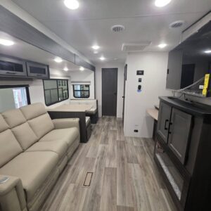 2025 SportTrek 251VRK Only 7,330Lbs Fully Loaded! $55,294+dmv Clearance Sale