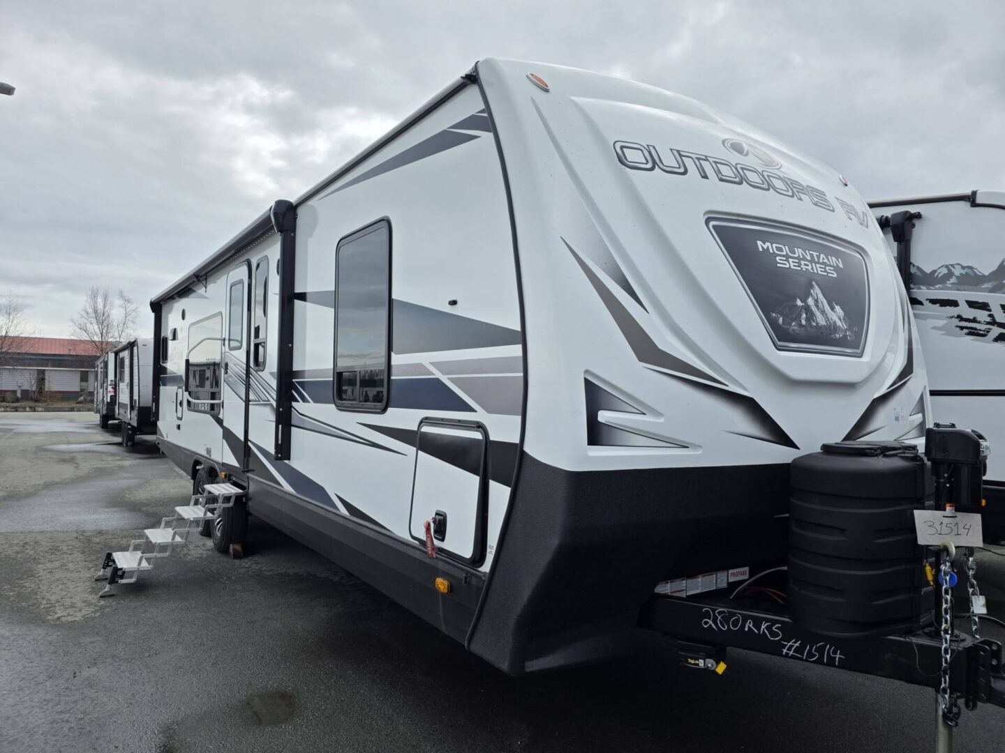 2026 Outdoors RV BlackStone 280RKS Mountain Series - Image 13