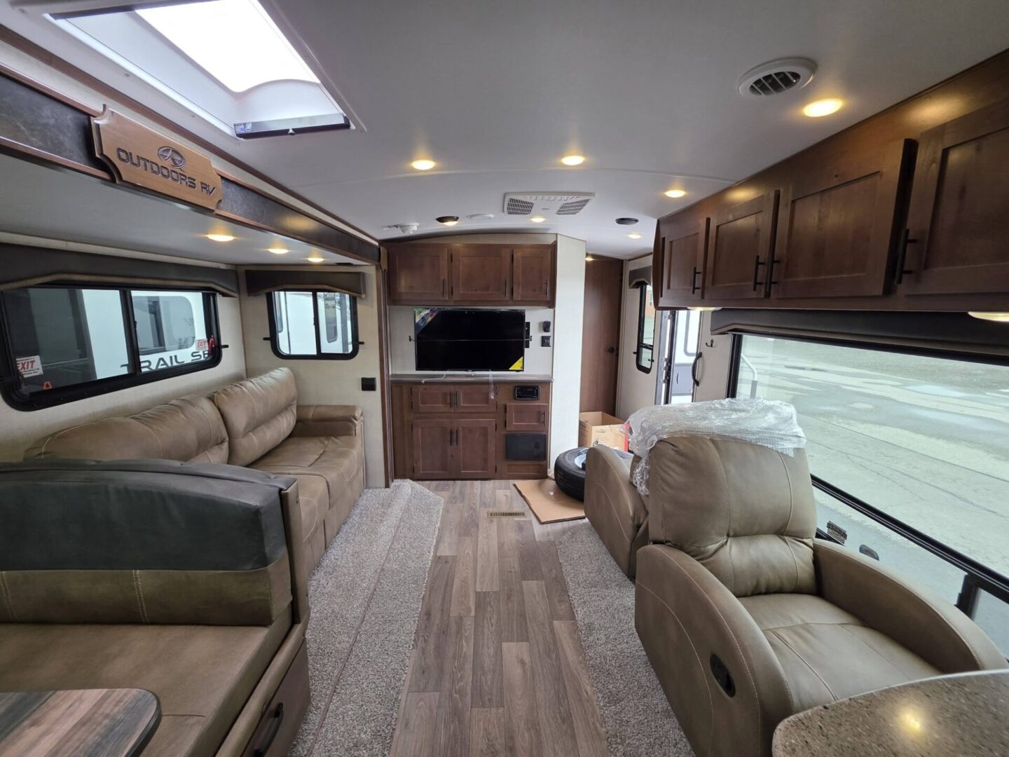 2026 Outdoors RV BlackStone 280RKS Mountain Series - Image 4