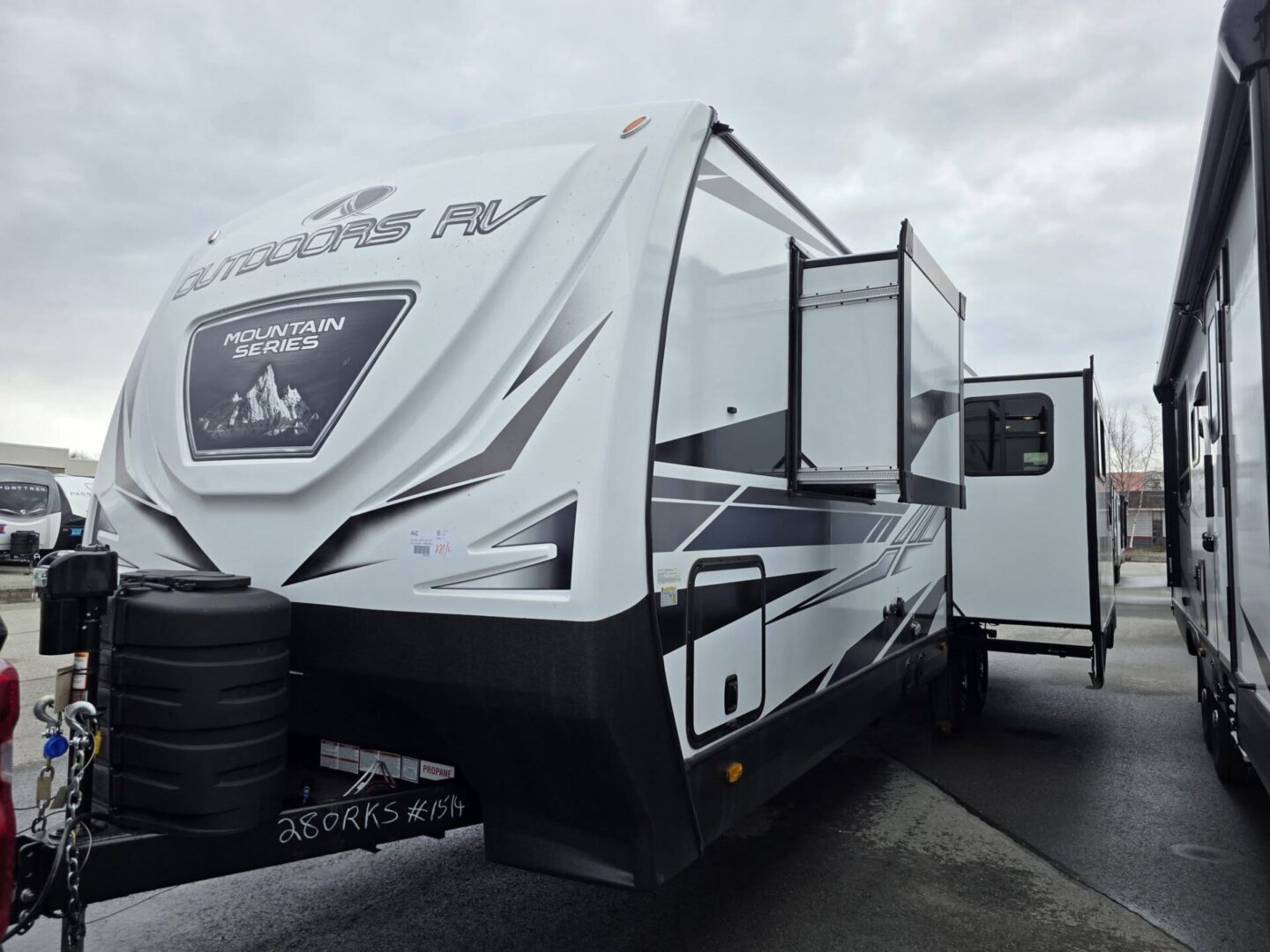 2026 Outdoors RV BlackStone 280RKS Mountain Series - Image 16