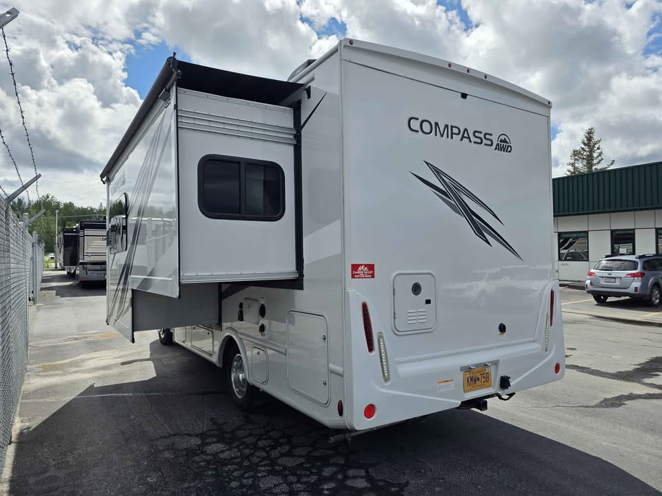 2024 Thor Compass 23TW AWD $125,294 +dmv - Image 19
