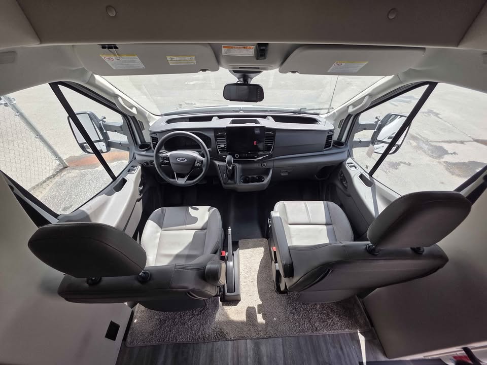 2024 Thor Compass 23TW AWD $125,294 +dmv - Image 2