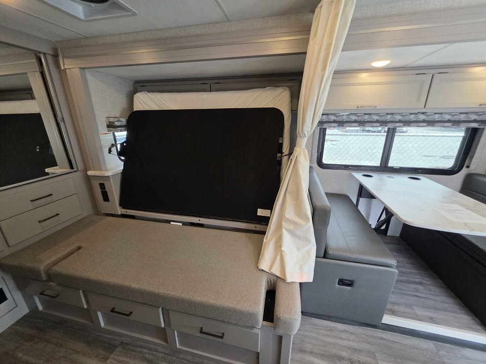2024 Thor Compass 23TW AWD $125,294 +dmv - Image 6