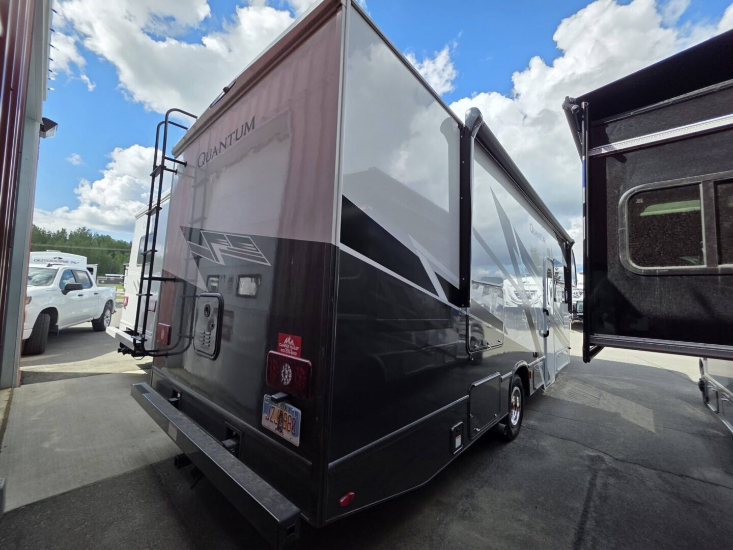 2025 Thor Quantum KW29 V8 $145,294 +dmv - Image 17