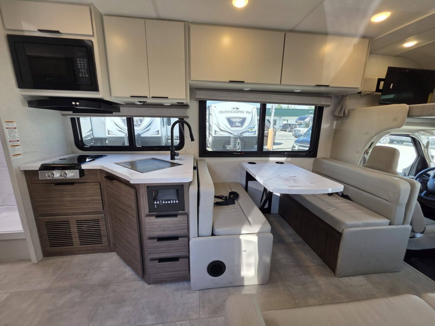 2027 Quantum LZ28 - Image 6