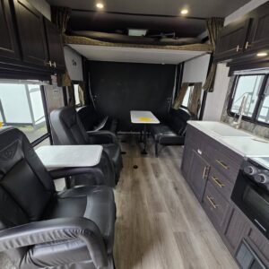 2023 Attitude 2414BSG   $50,294 +dmv
