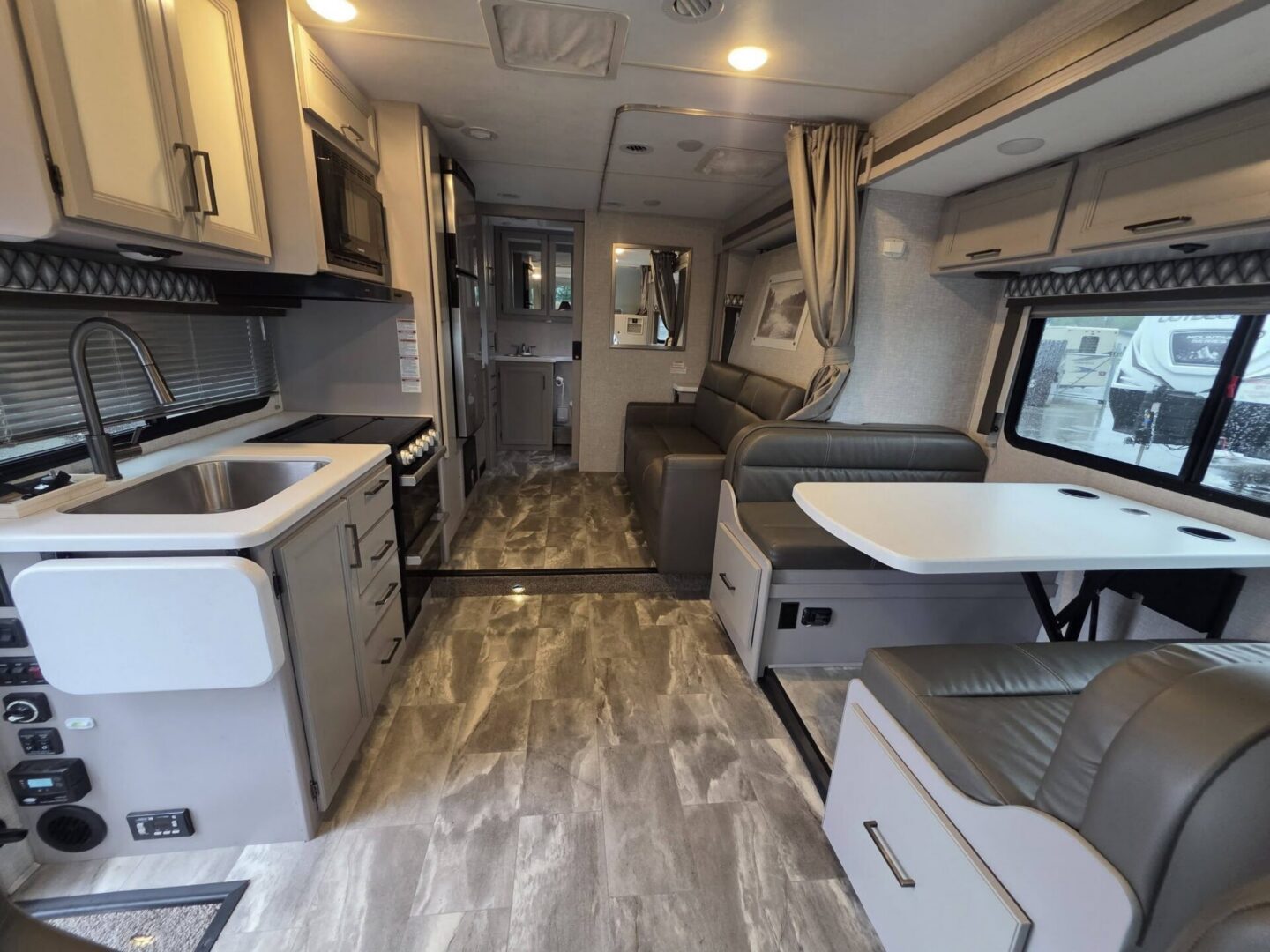 2023 Quantum LC25 $95,995 +DMV