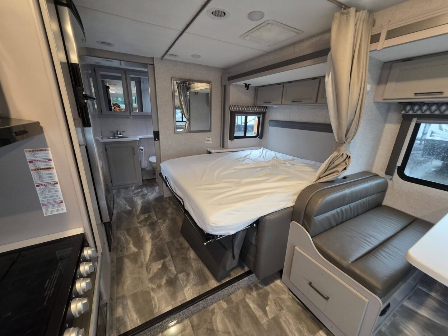2023 Quantum LC25 $95,995 +DMV - Image 3