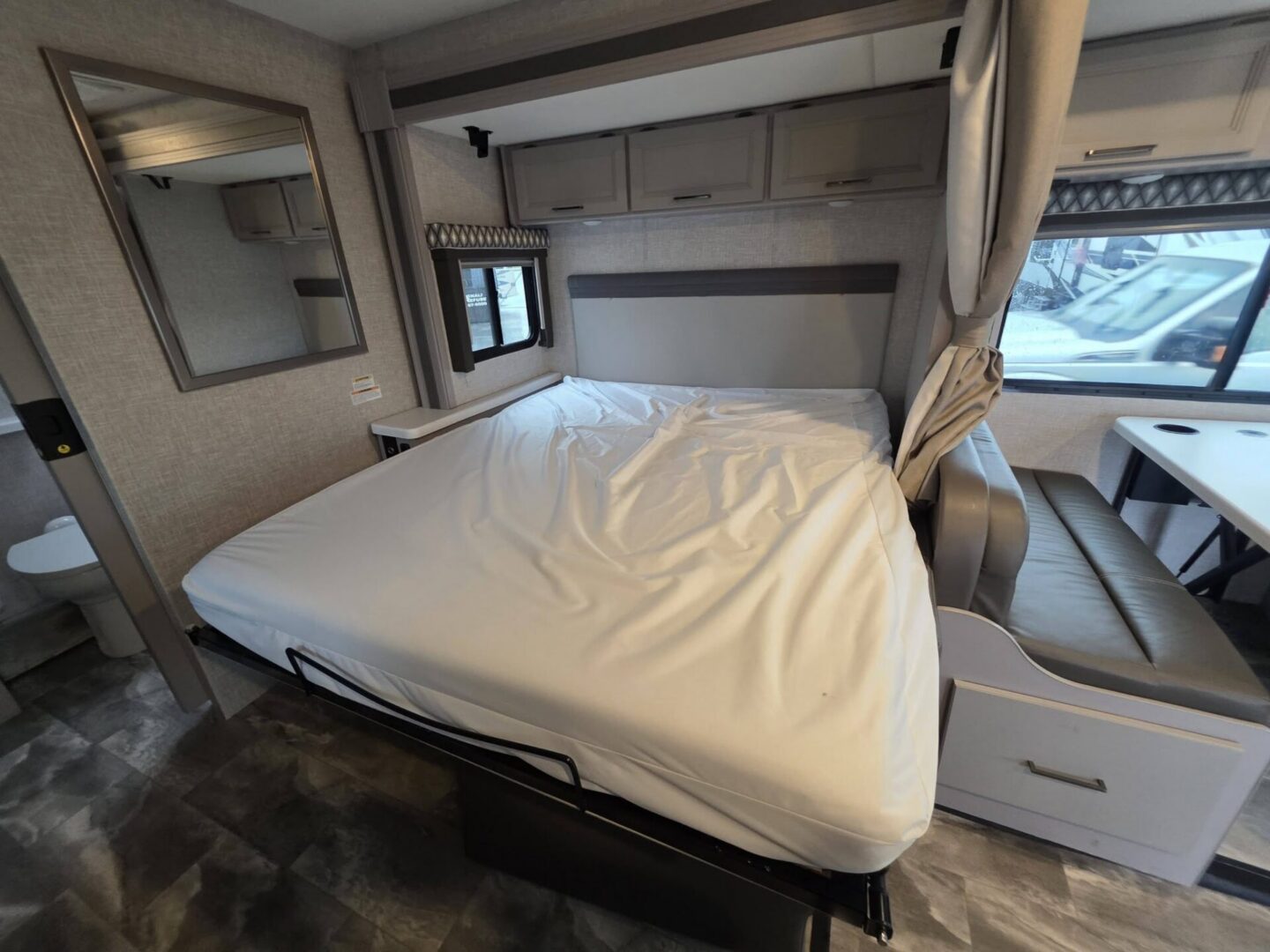 2023 Quantum LC25 $95,995 +DMV - Image 4