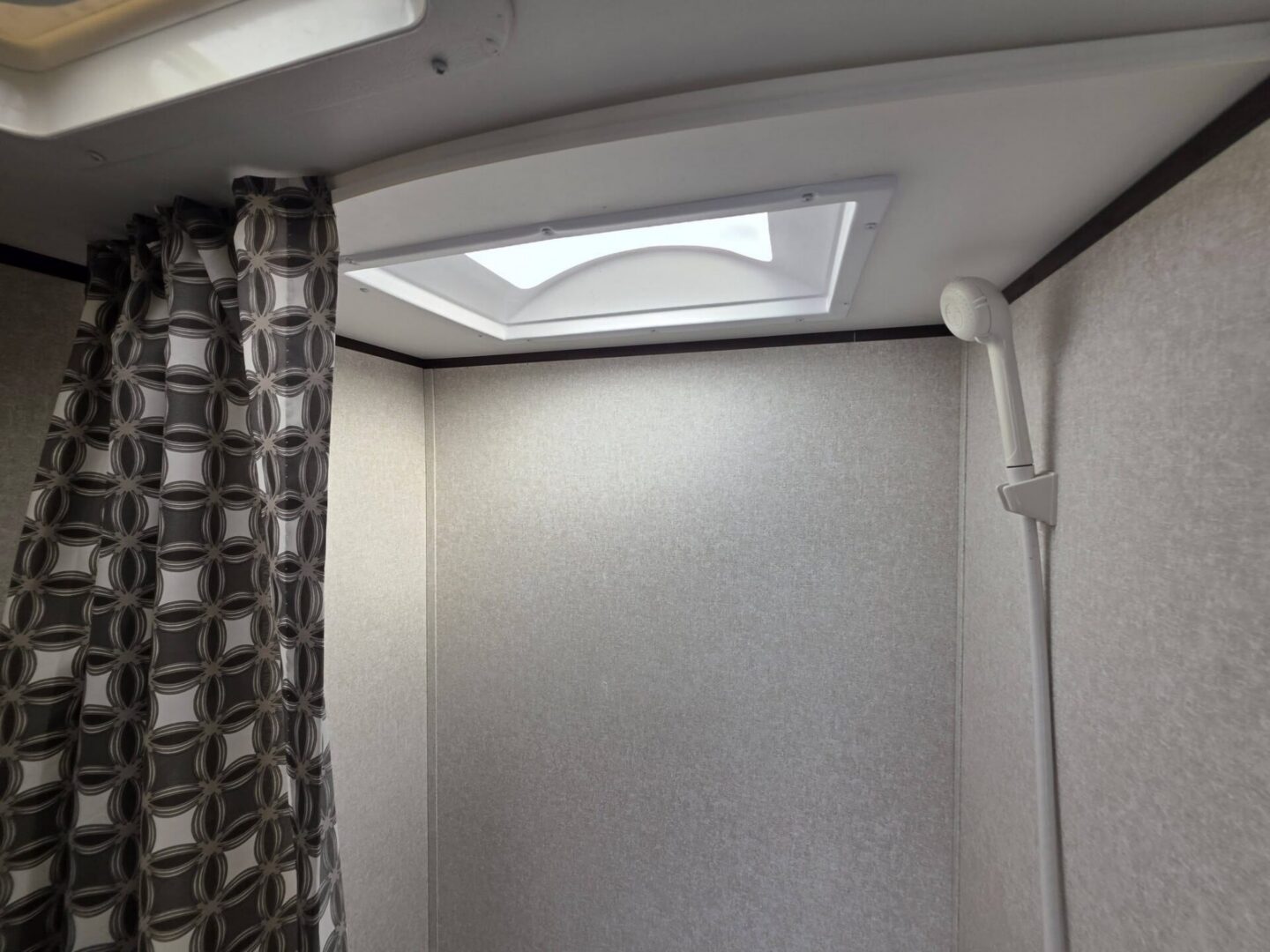 2018 Jayco Jayflight 195RB $14,995+dmv - Image 6