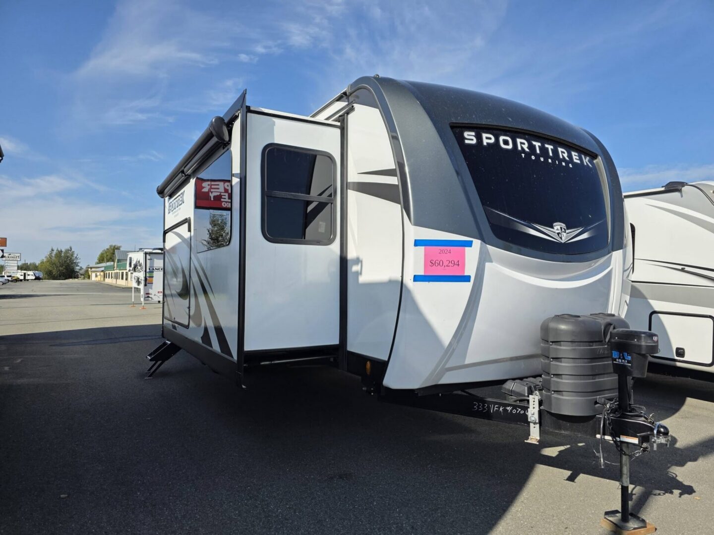 2024 Sport Trek Touring 333VFK & 4500 Cummings Generator incuded $59,995 +dmv - Image 12