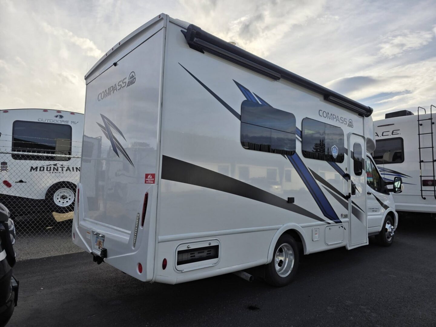 2024 Thor Compass 23TE Like New $90.294+dmv - Image 15