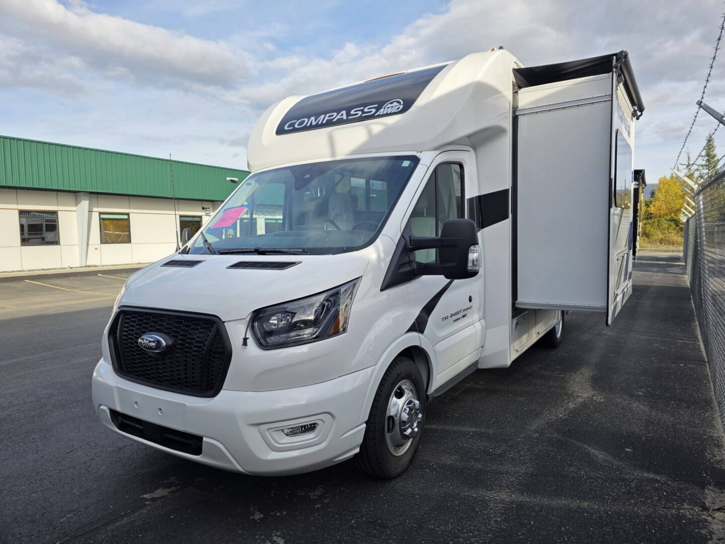 2024 Thor Compass 23TE Like New $90.294+dmv - Image 14